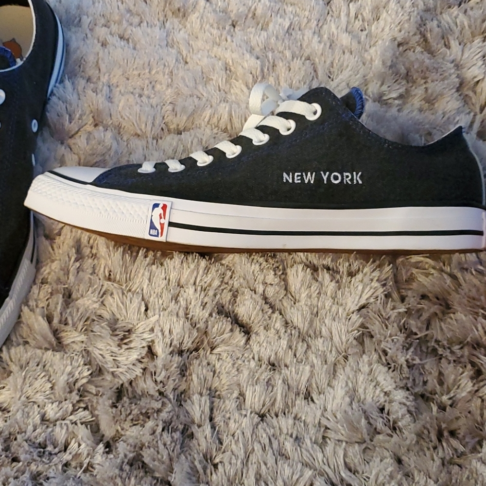 Custom Knicks Converse Denim Sneakers (Size 10) - Picture 3 of 7